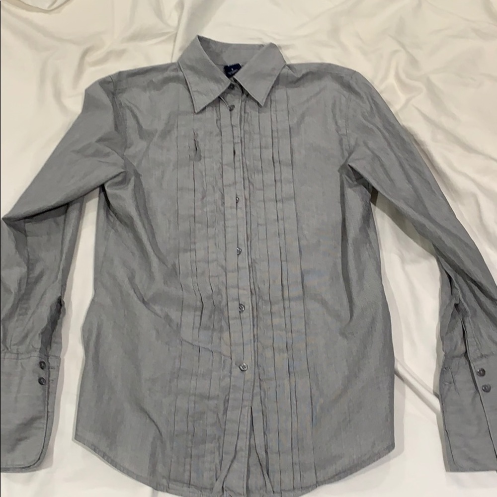 Gap women’s dress shirt